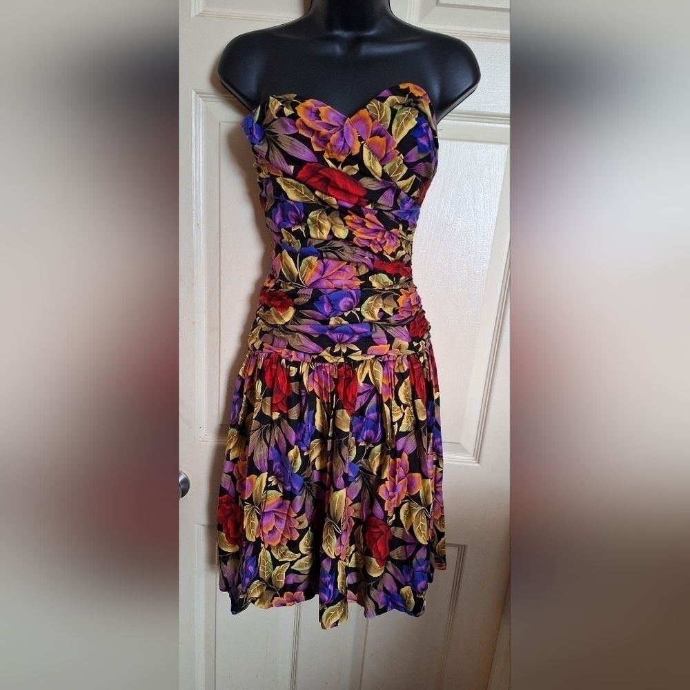 Katie floral strapless dress size 5-6